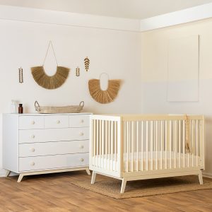חדר תינוק מעוצב - דגם קורל גוןן מרנג - החדר עוצב תוך התחשבות בצבעוניות המתאימה לחדר יוניסקס